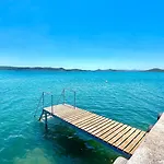Prázdninový dům Select Cunda - Sea View With Garden 1 Bedroom At Cunda Island *
