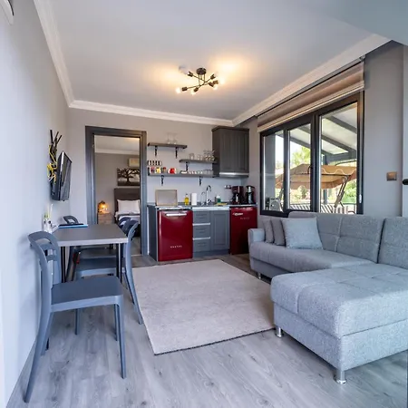 Semesterbostad Select Cunda - Sea View With Garden 1 Bedroom At Cunda Island Ayvalı