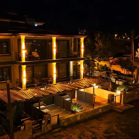 Select Cunda - Sea View With Garden 1 Bedroom At Cunda Island Ayvalı